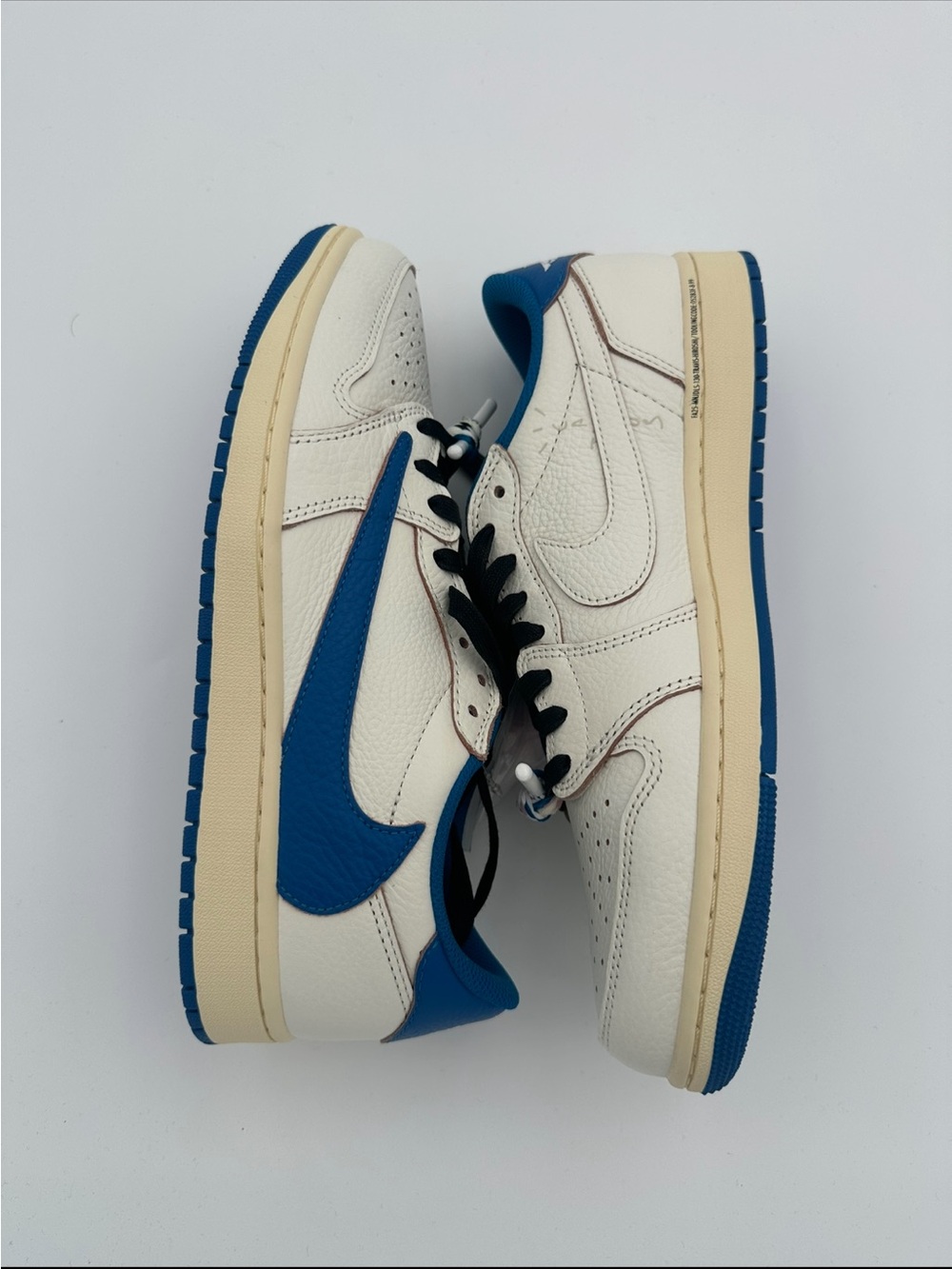 Travis Scott AJ1 Reverse Fragments